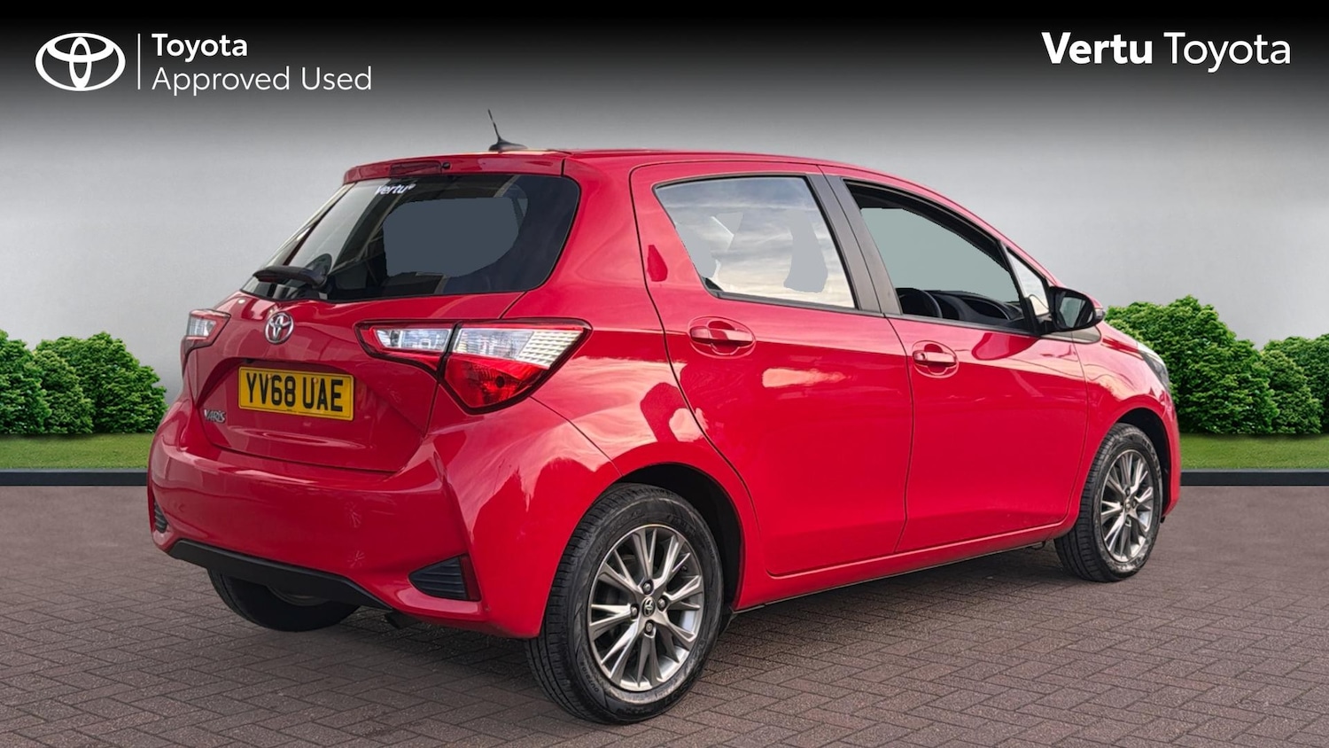 Used Toyota Yaris 2019 for sale - 76718796: Photo 2