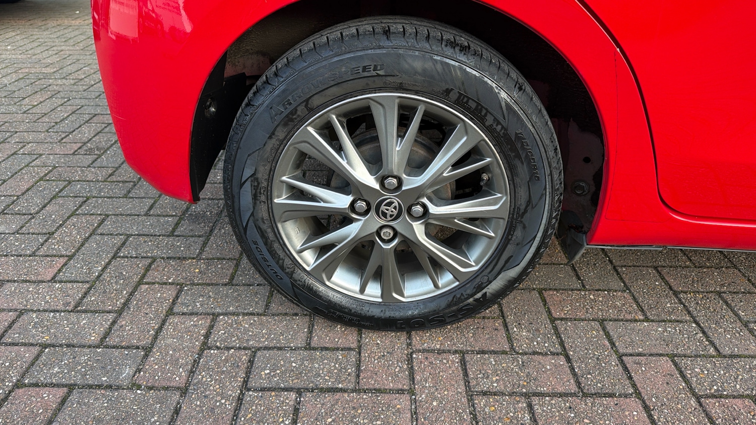 Used Toyota Yaris 2019 for sale - 76718796: Photo 31