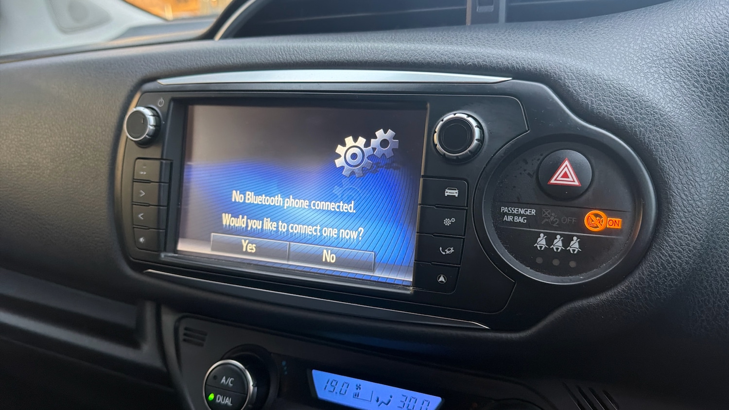 Used Toyota Yaris 2015 for sale - 77260708: Photo 20