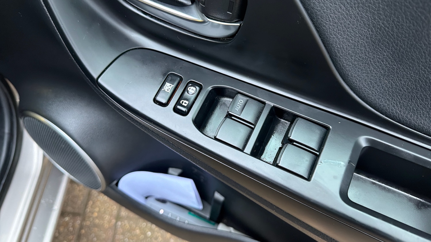 Used Toyota Yaris 2015 for sale - 77260708: Photo 26