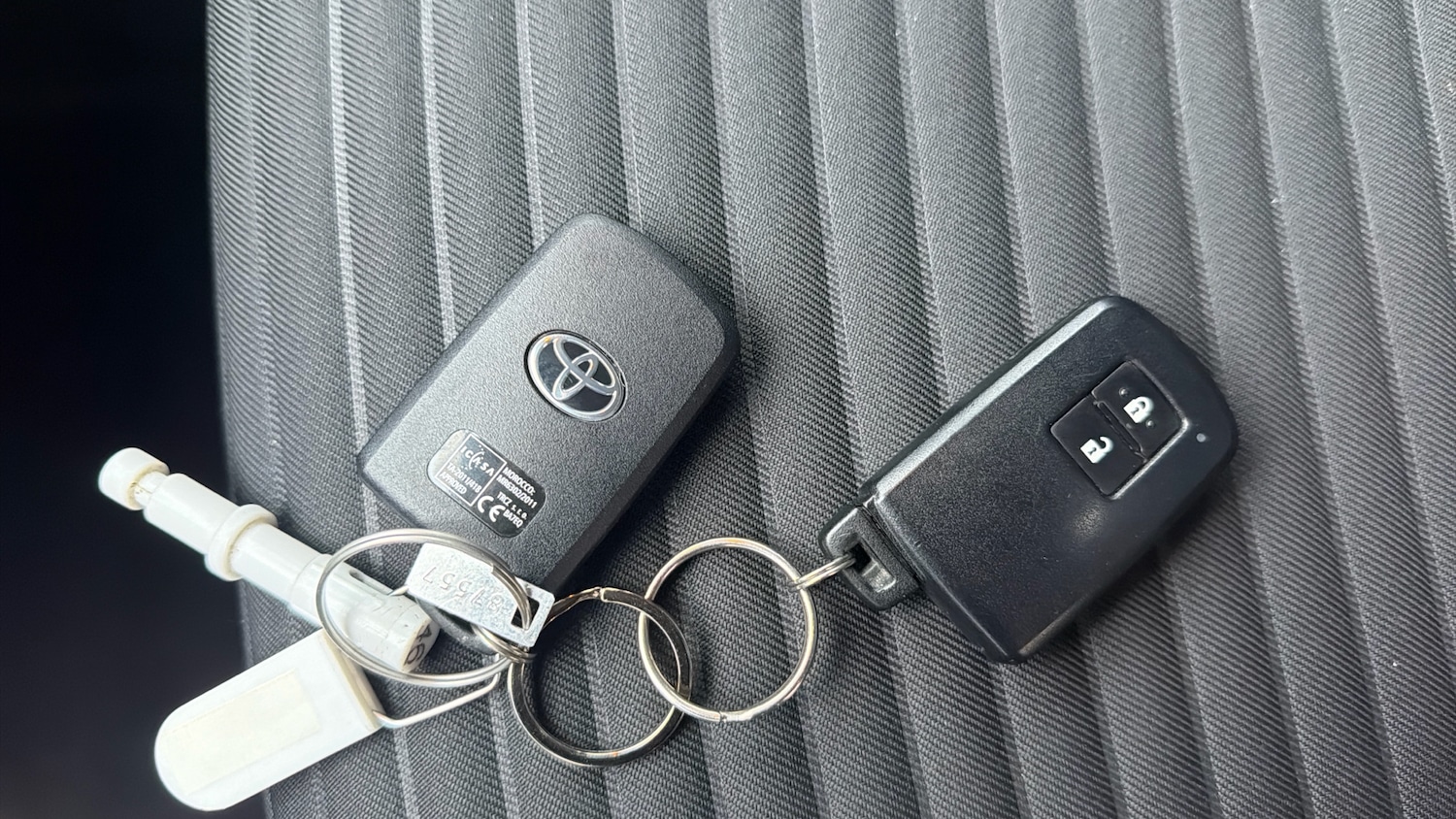 Used Toyota Yaris 2015 for sale - 77260708: Photo 37