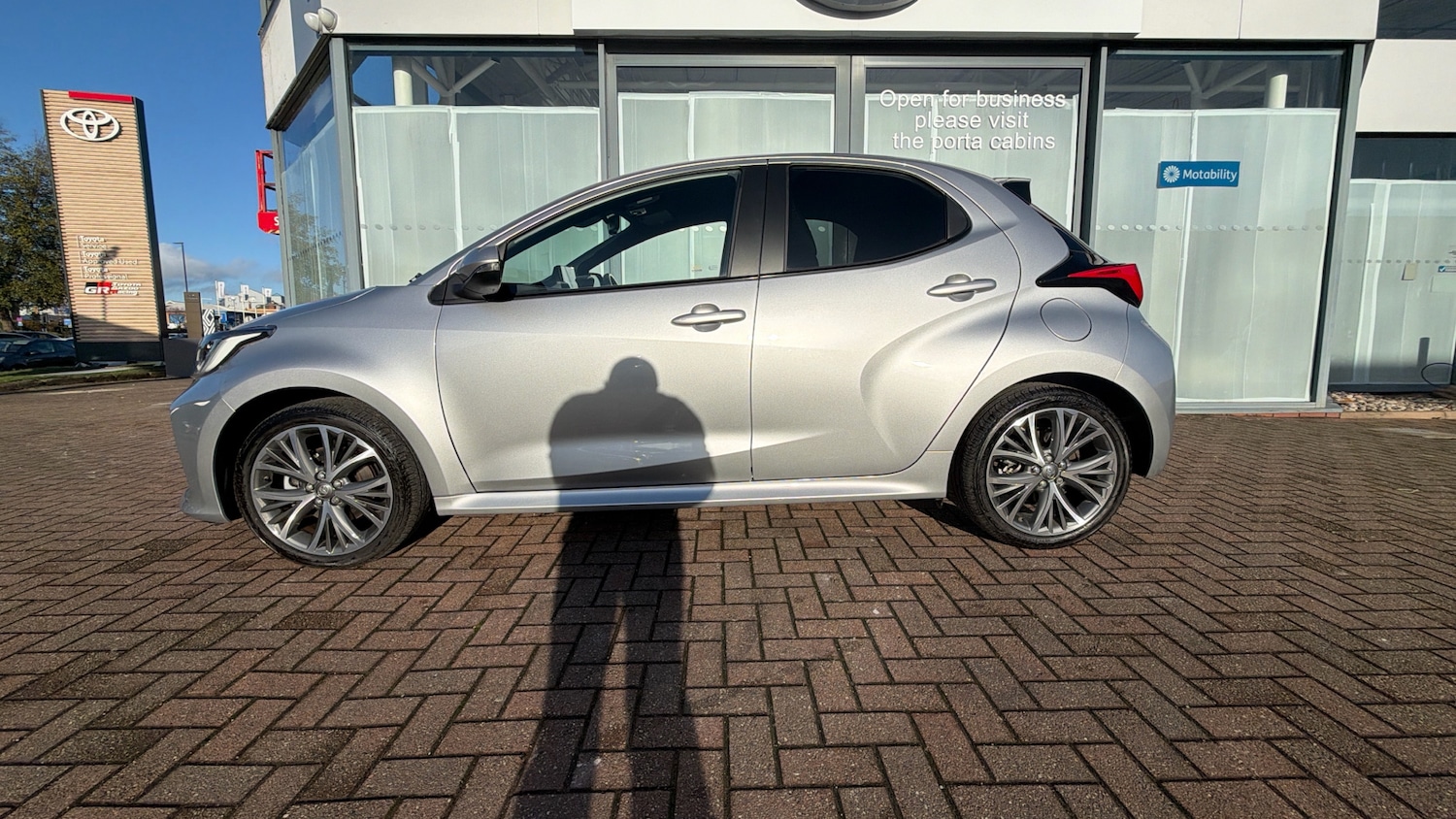 Used Toyota Yaris 2024 for sale - 76796829: Photo 17