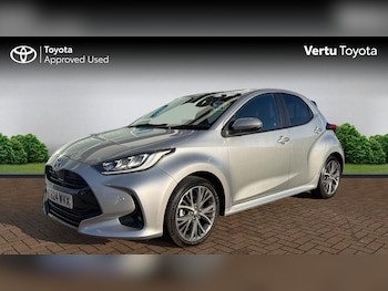 Used Toyota Yaris 2024 for sale - 76796829: Photo