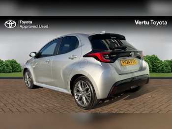 Used Toyota Yaris 2024 for sale - 76796829: Photo