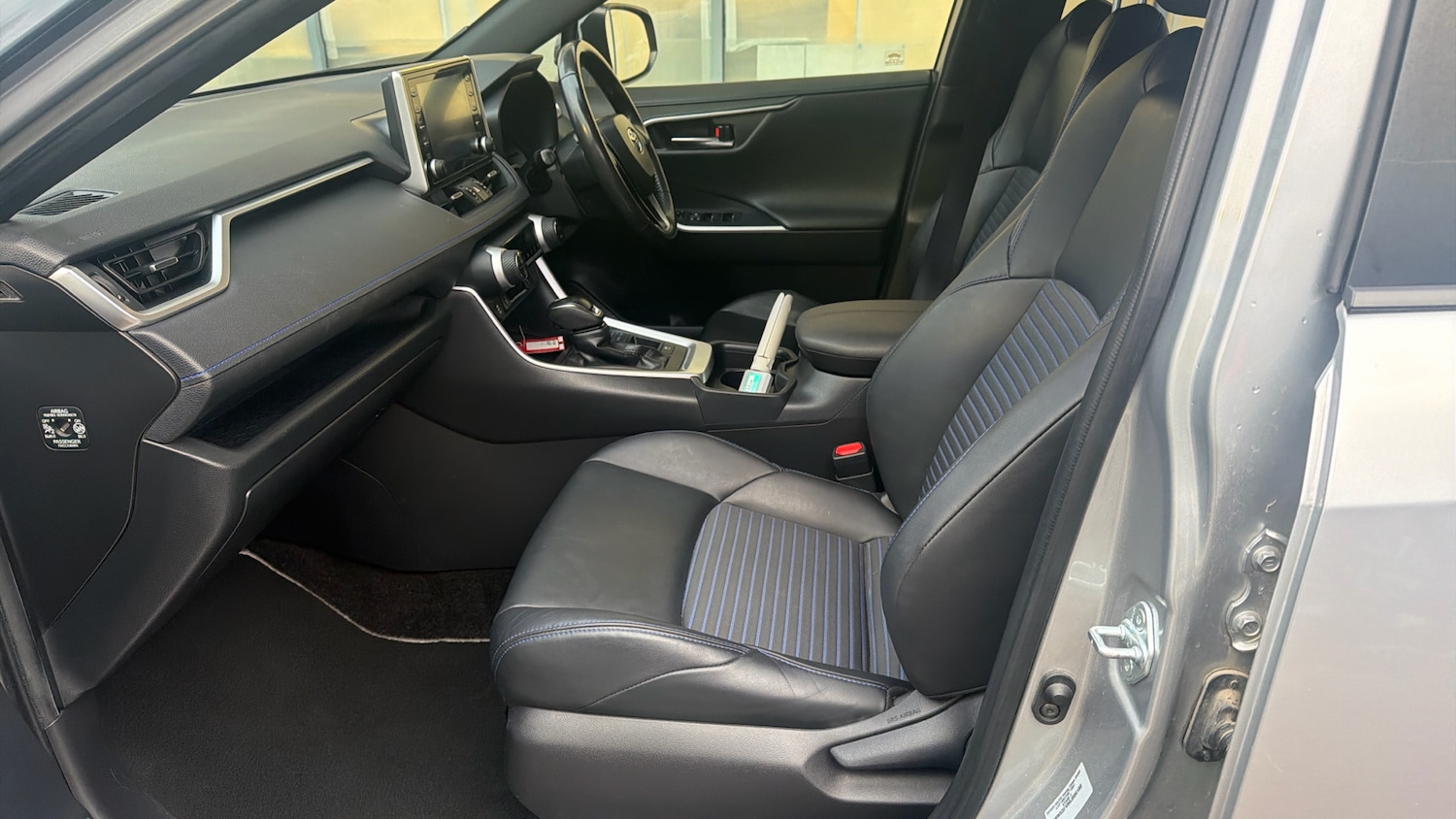 Used Toyota RAV4 2022 for sale - 77116390: Photo 10