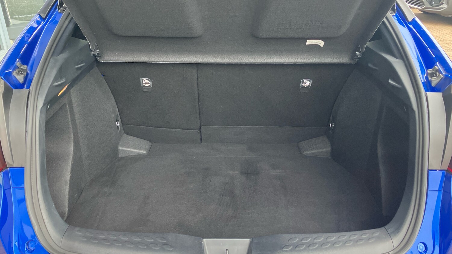 Used Toyota C-HR 2021 for sale - 76290476: Photo 14