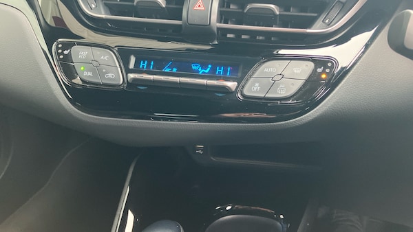 Used Toyota C-HR 2021 for sale - 76290476: Photo 28