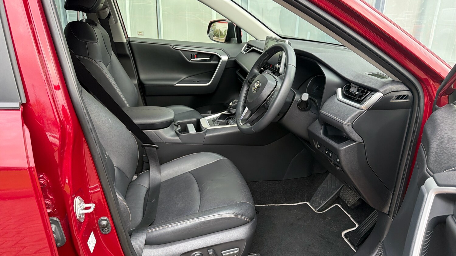 Used Toyota RAV4 2022 for sale - 76396832: Photo 11