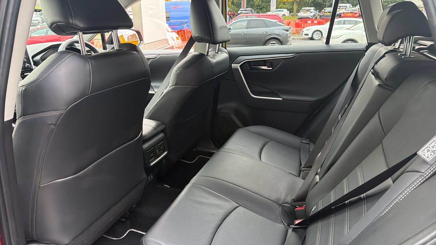 Used Toyota RAV4 2022 for sale - 76396832: Photo 13