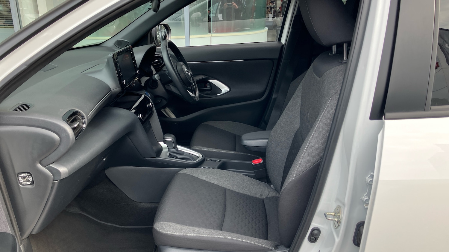 Used Toyota Yaris Cross 2024 for sale - 76144523: Photo 10
