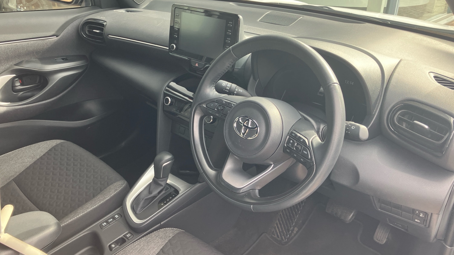 Used Toyota Yaris Cross 2024 for sale - 76144523: Photo 25
