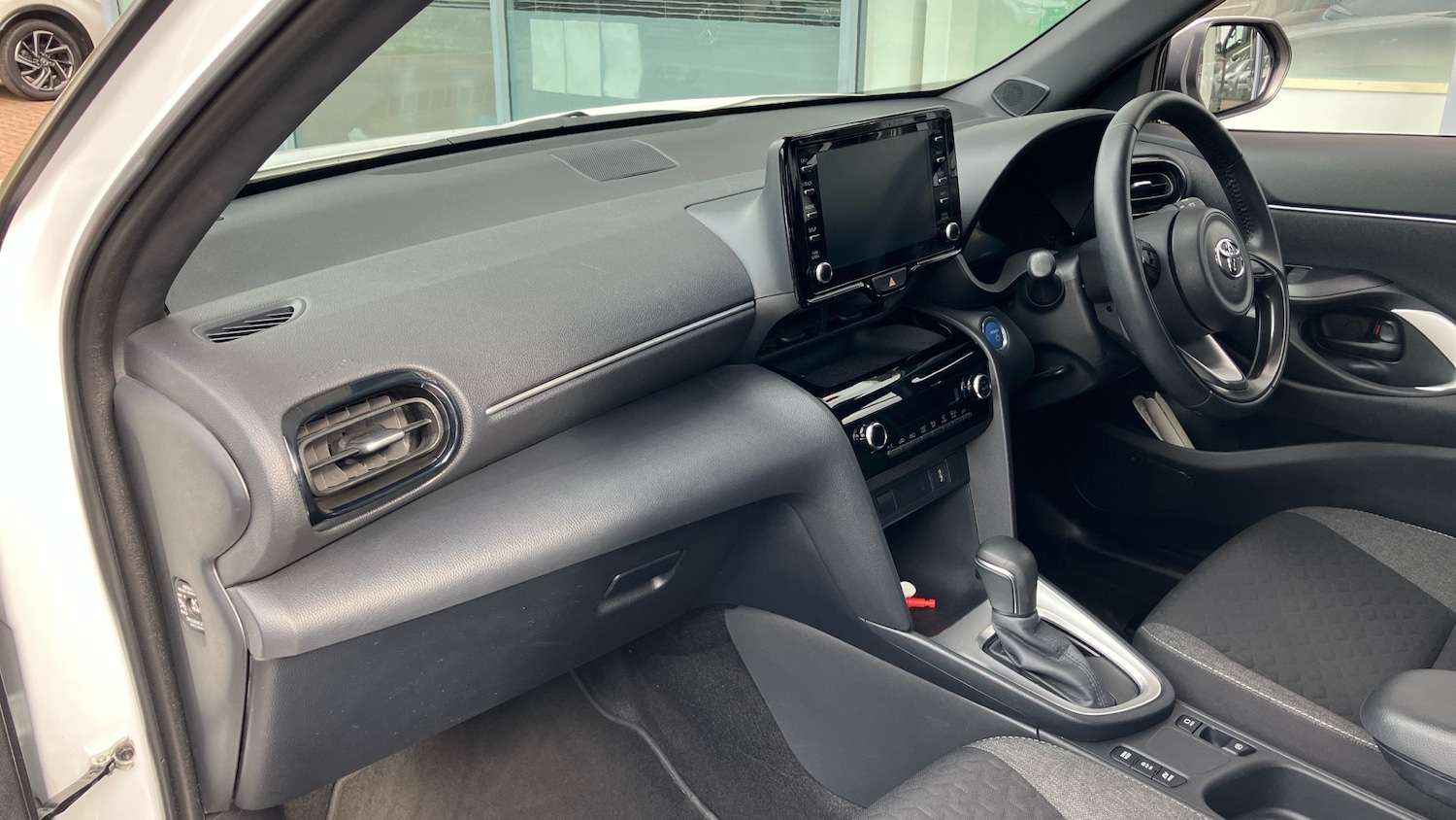Used Toyota Yaris Cross 2024 for sale - 76144523: Photo 34