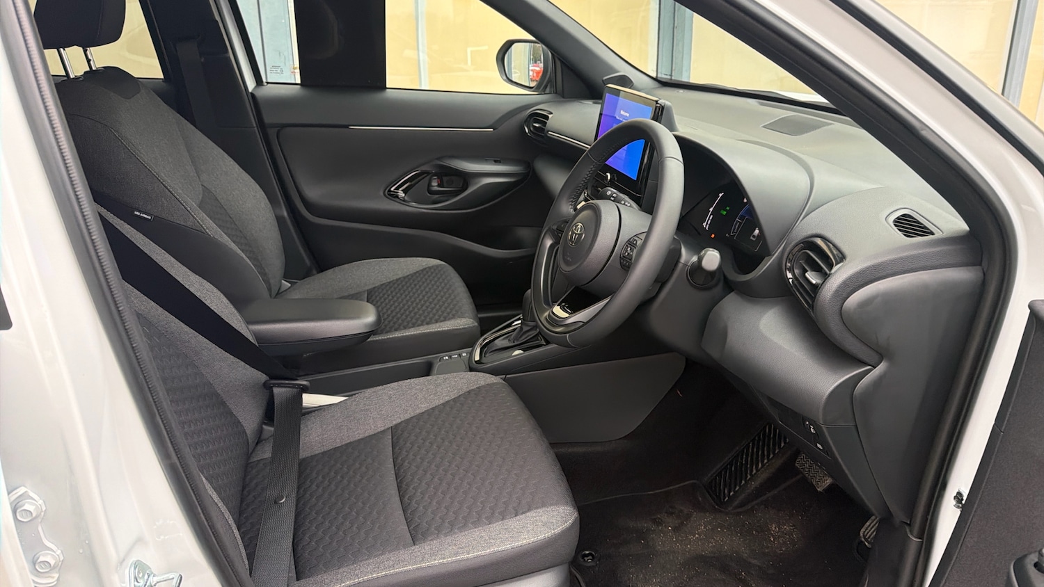 Used Toyota Yaris Cross 2025 for sale - 77168462: Photo 11