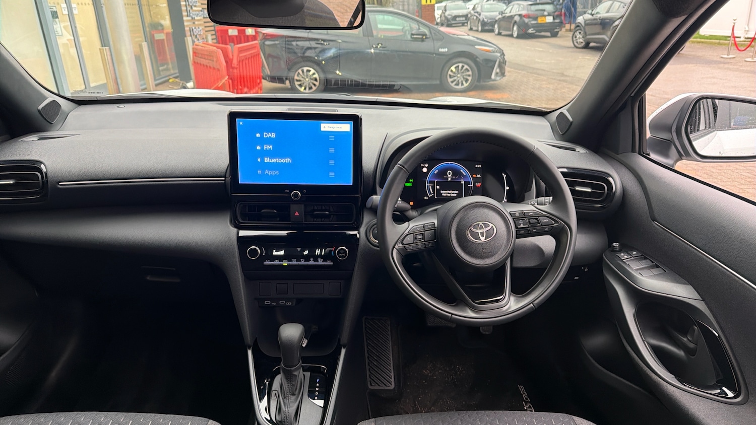 Used Toyota Yaris Cross 2025 for sale - 77168462: Photo 5