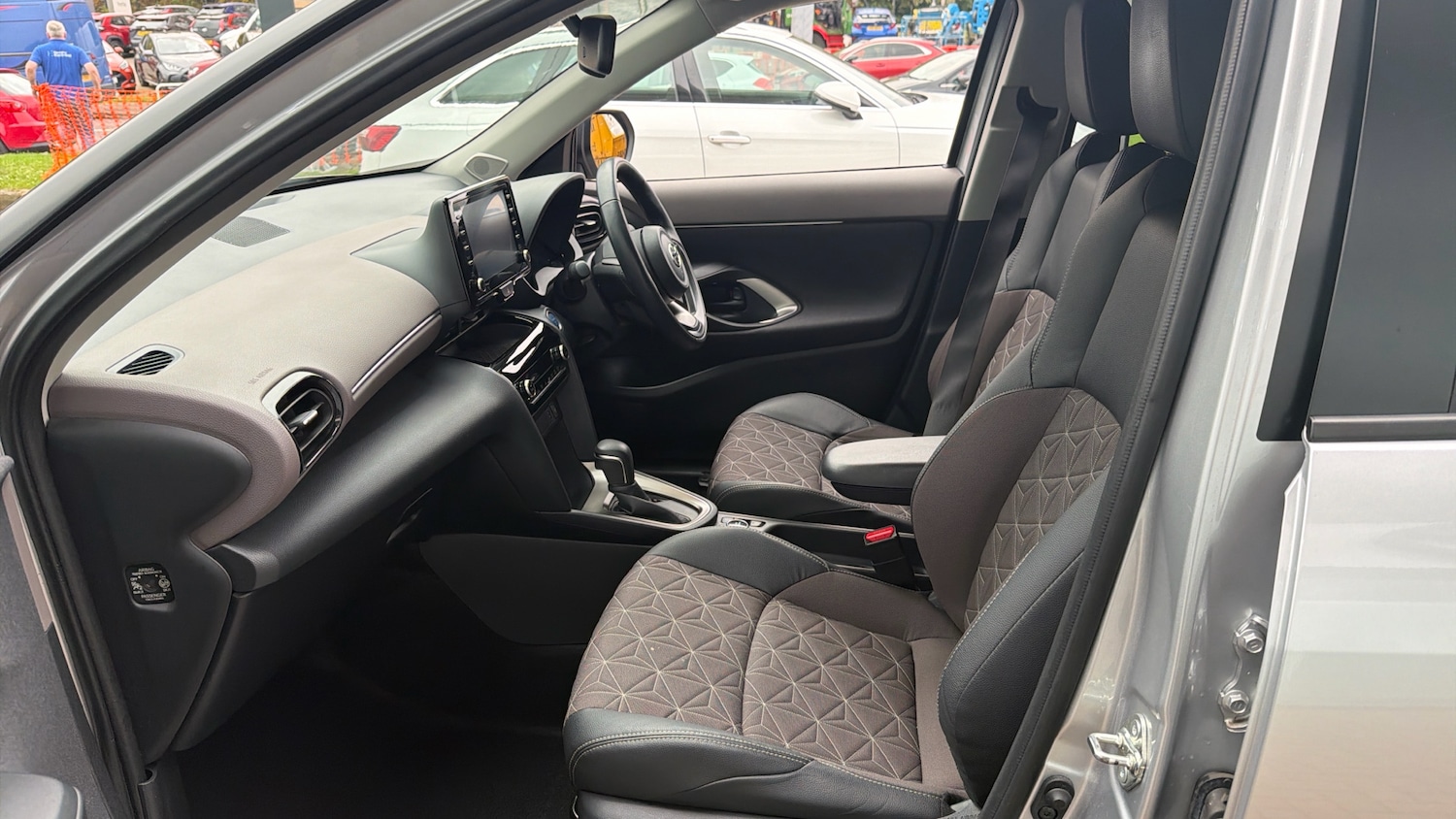 Used Toyota Yaris Cross 2023 for sale - 76639588: Photo 10