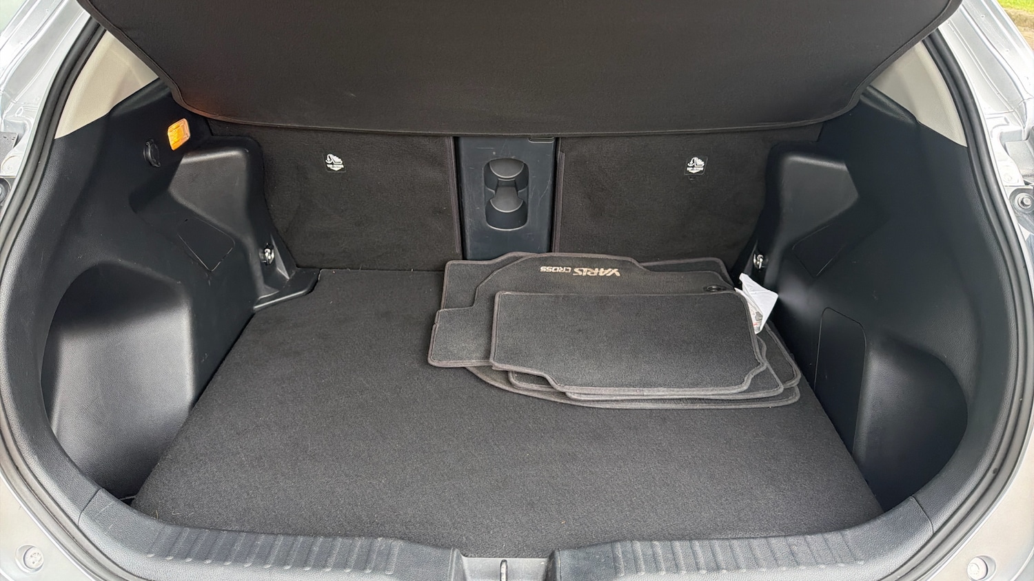 Used Toyota Yaris Cross 2023 for sale - 76639588: Photo 14