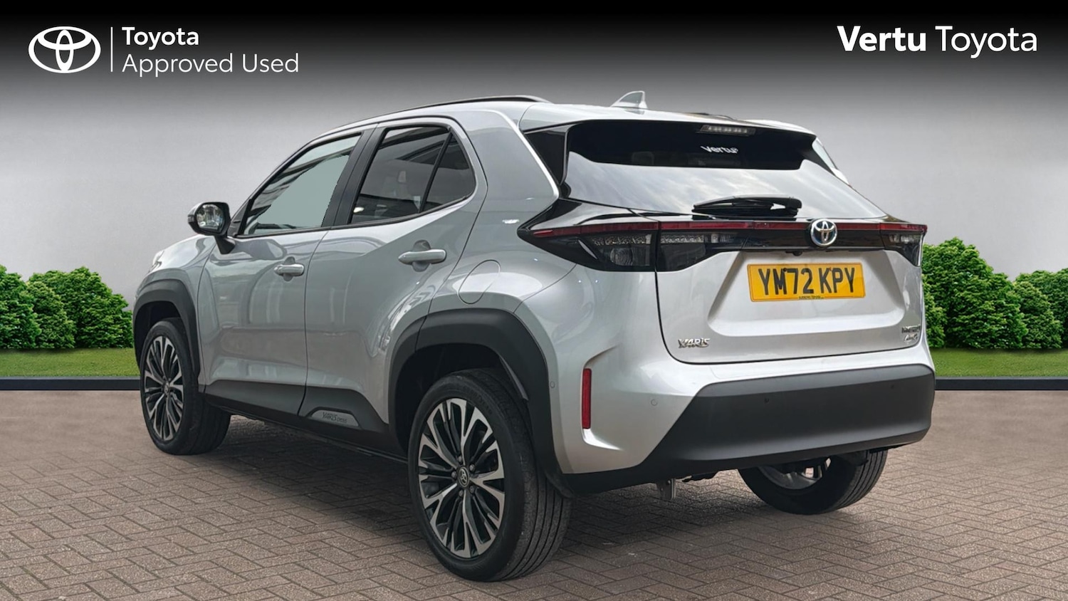 Used Toyota Yaris Cross 2023 for sale - 76639588: Photo 2