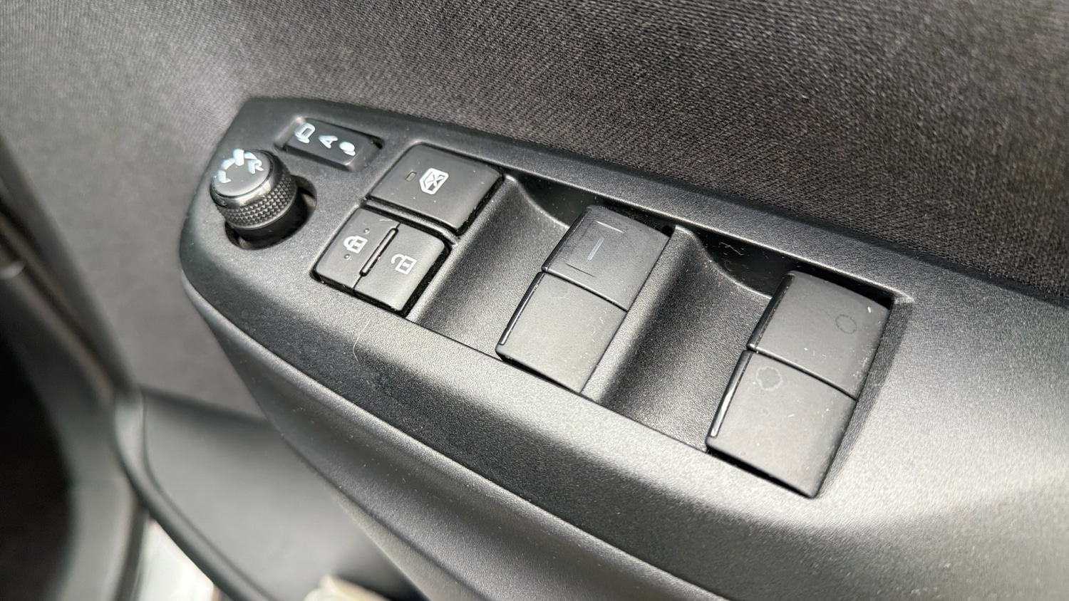 Used Toyota Yaris Cross 2023 for sale - 76639588: Photo 26