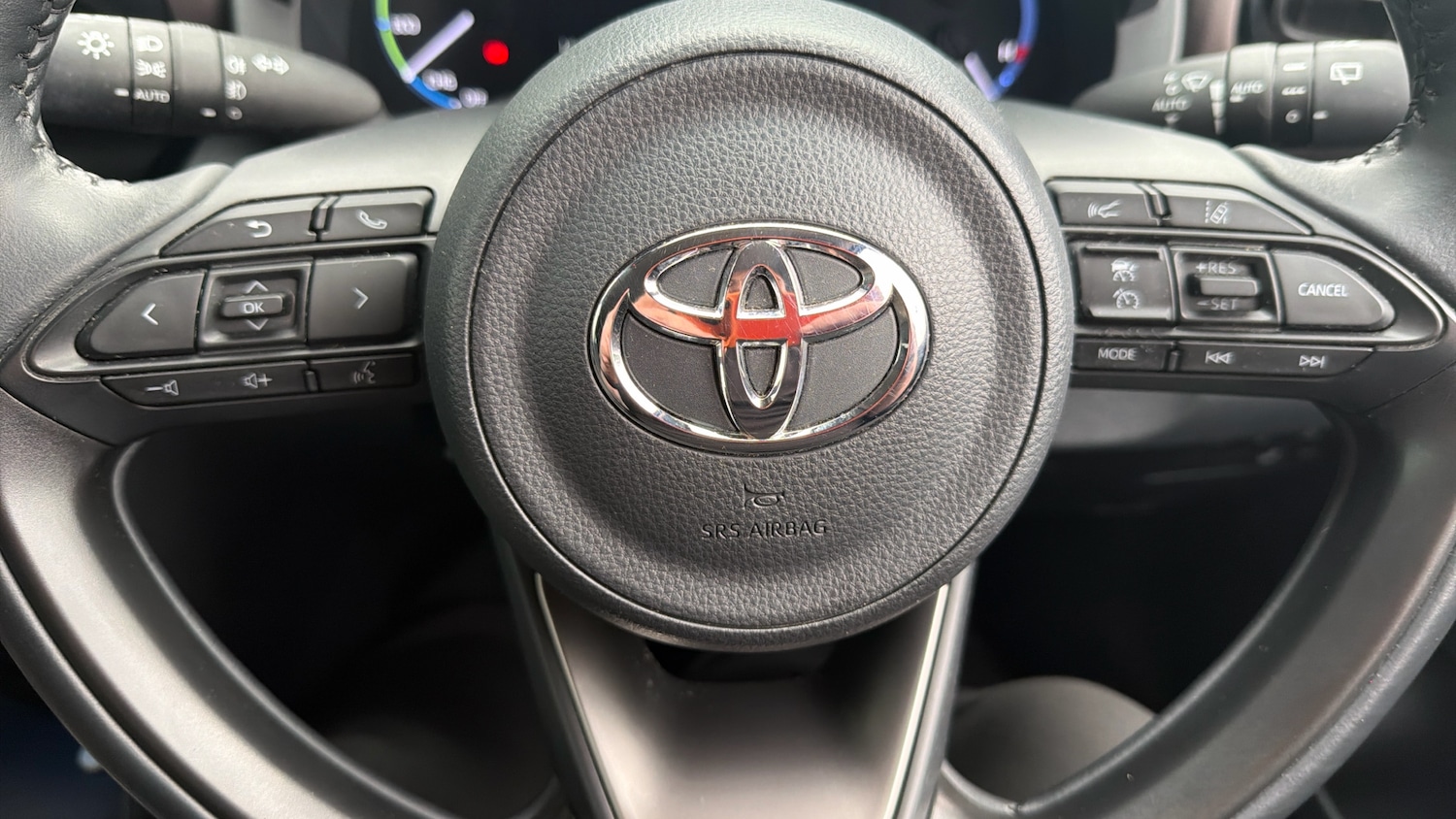 Used Toyota Yaris Cross 2023 for sale - 76639588: Photo 27