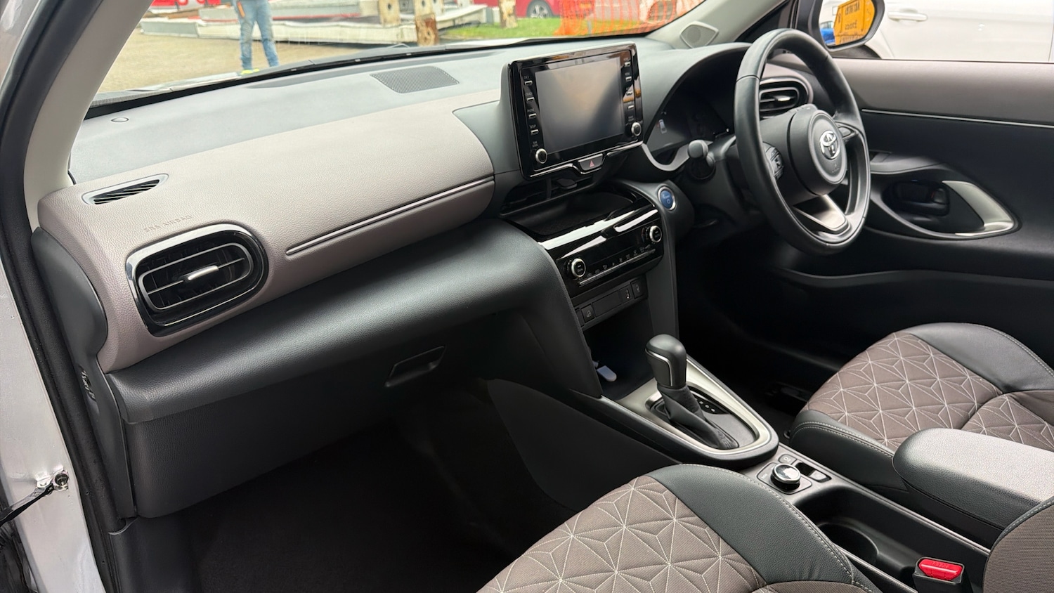 Used Toyota Yaris Cross 2023 for sale - 76639588: Photo 34