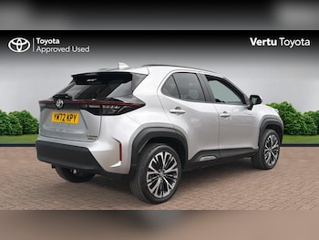 Used Toyota Yaris Cross 2023 for sale - 76639588: Photo