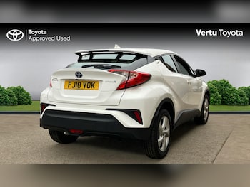 Used Toyota C-HR 2018 for sale - 77901475: Photo