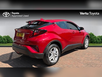 Used Toyota C-HR 2023 for sale - 79165972: Photo