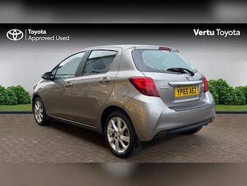Used Toyota Yaris 2015 for sale - 78442873: Photo