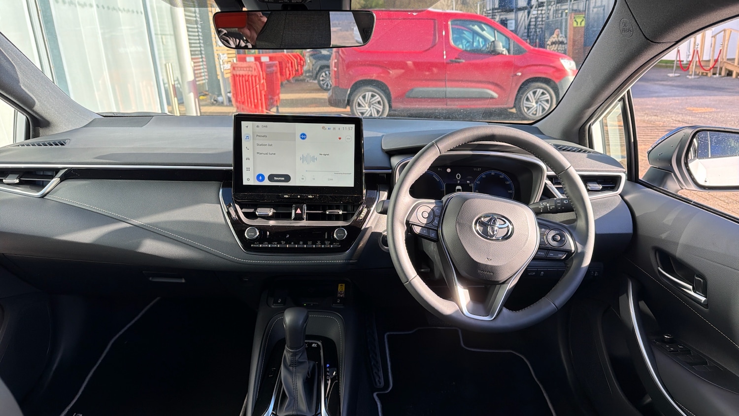 Used Toyota Corolla 2025 for sale - 77168435: Photo 5