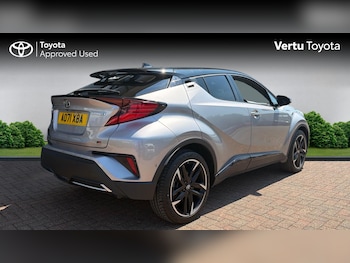 Used Toyota C-HR 2022 for sale - 79154484: Photo