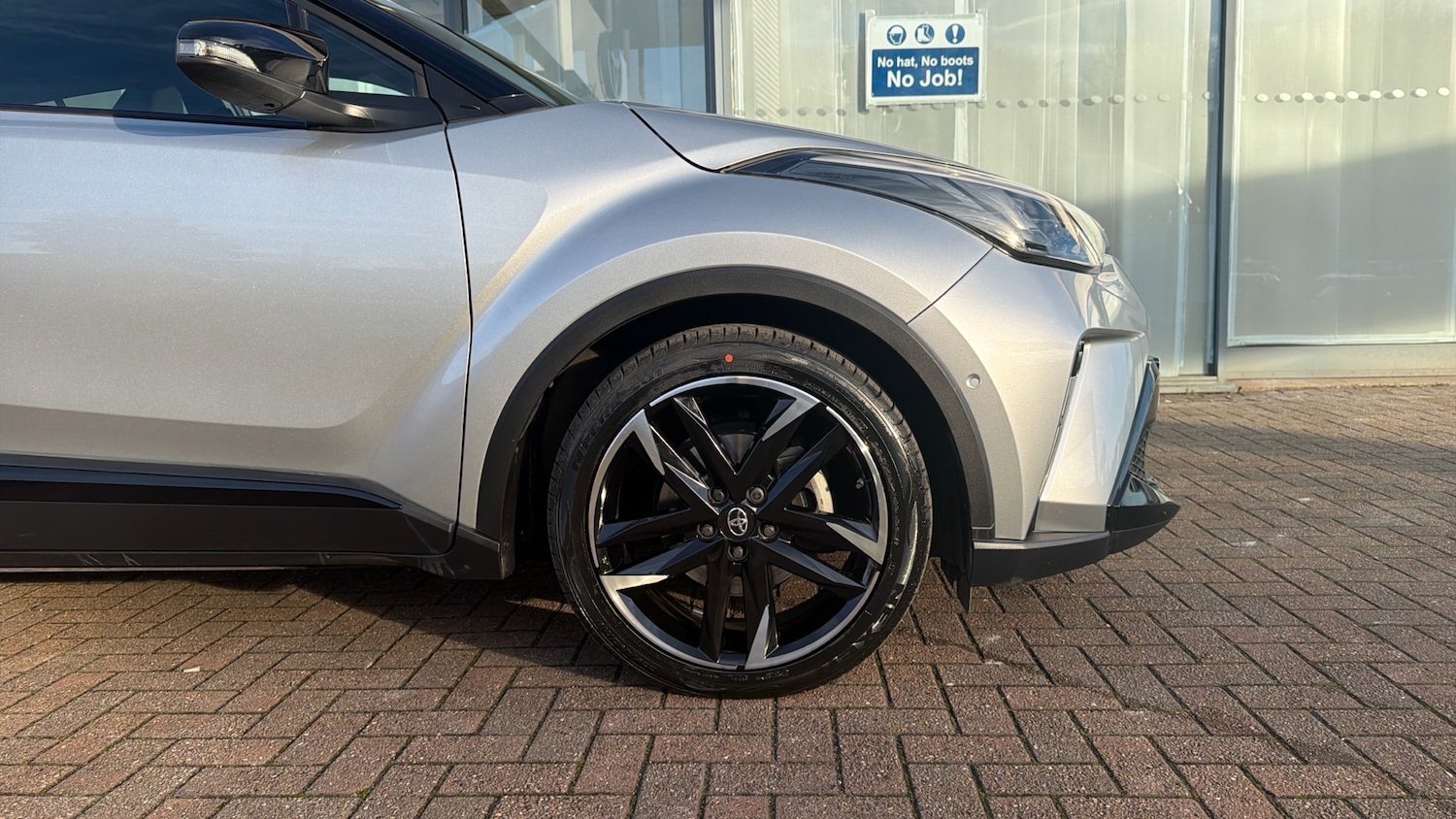 Used Toyota C-HR 2022 for sale - 76639589: Photo 18