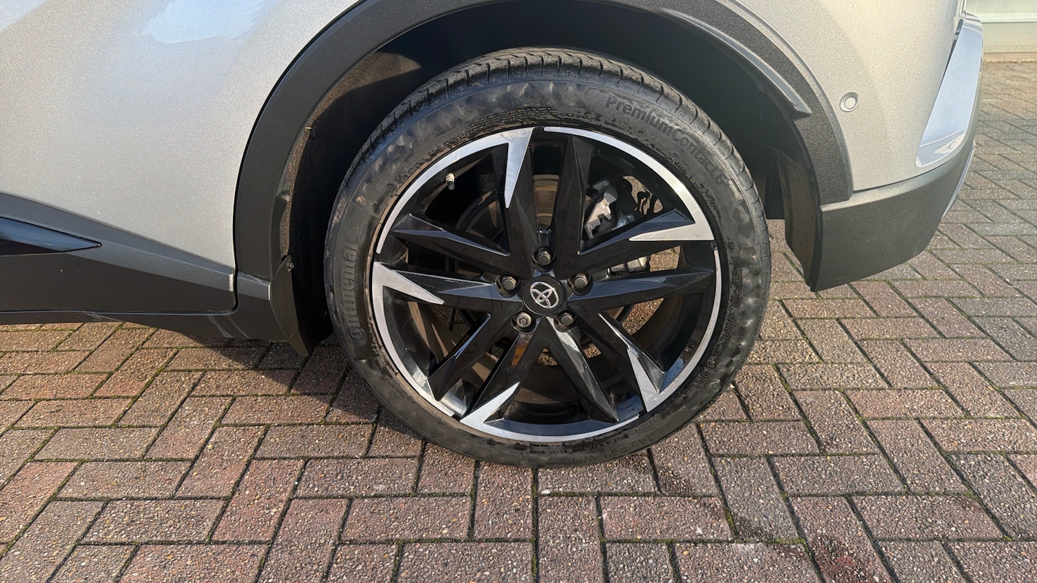 Used Toyota C-HR 2022 for sale - 76639589: Photo 35