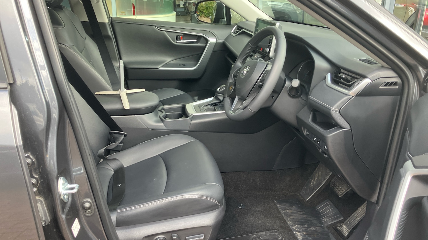 Used Toyota RAV4 2021 for sale - 76430734: Photo 11