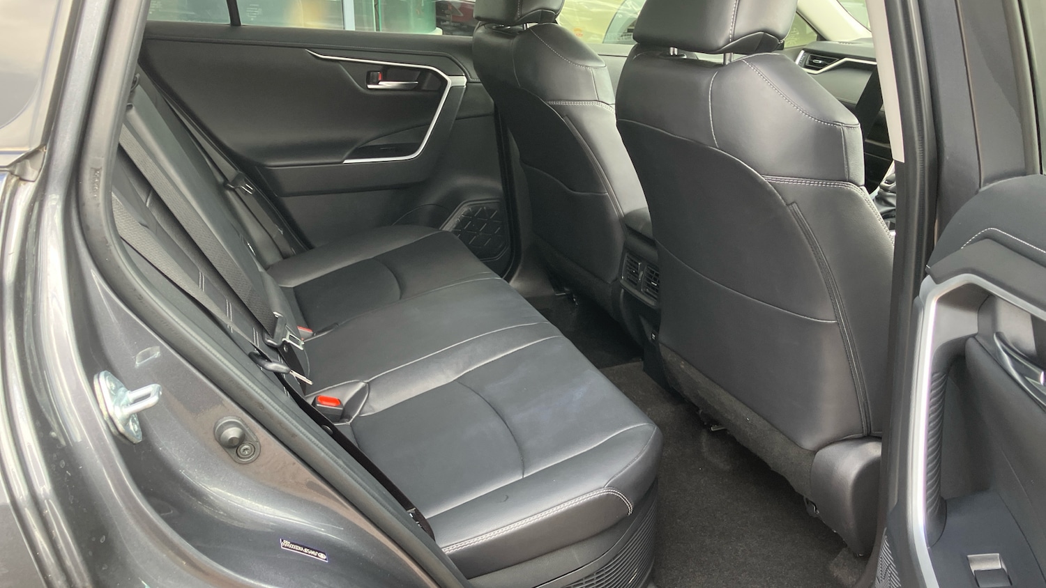 Used Toyota RAV4 2021 for sale - 76430734: Photo 12