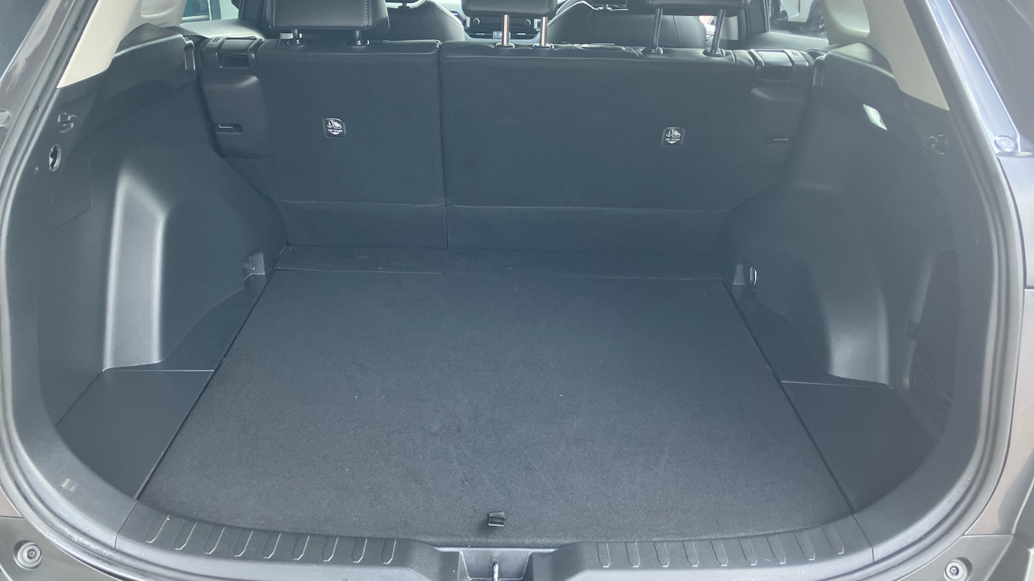 Used Toyota RAV4 2021 for sale - 76430734: Photo 14