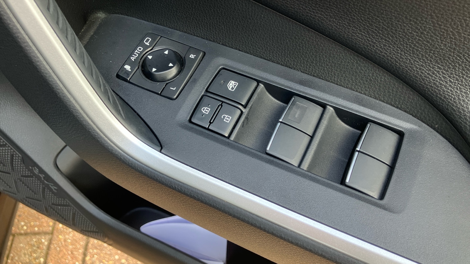 Used Toyota RAV4 2021 for sale - 76430734: Photo 26