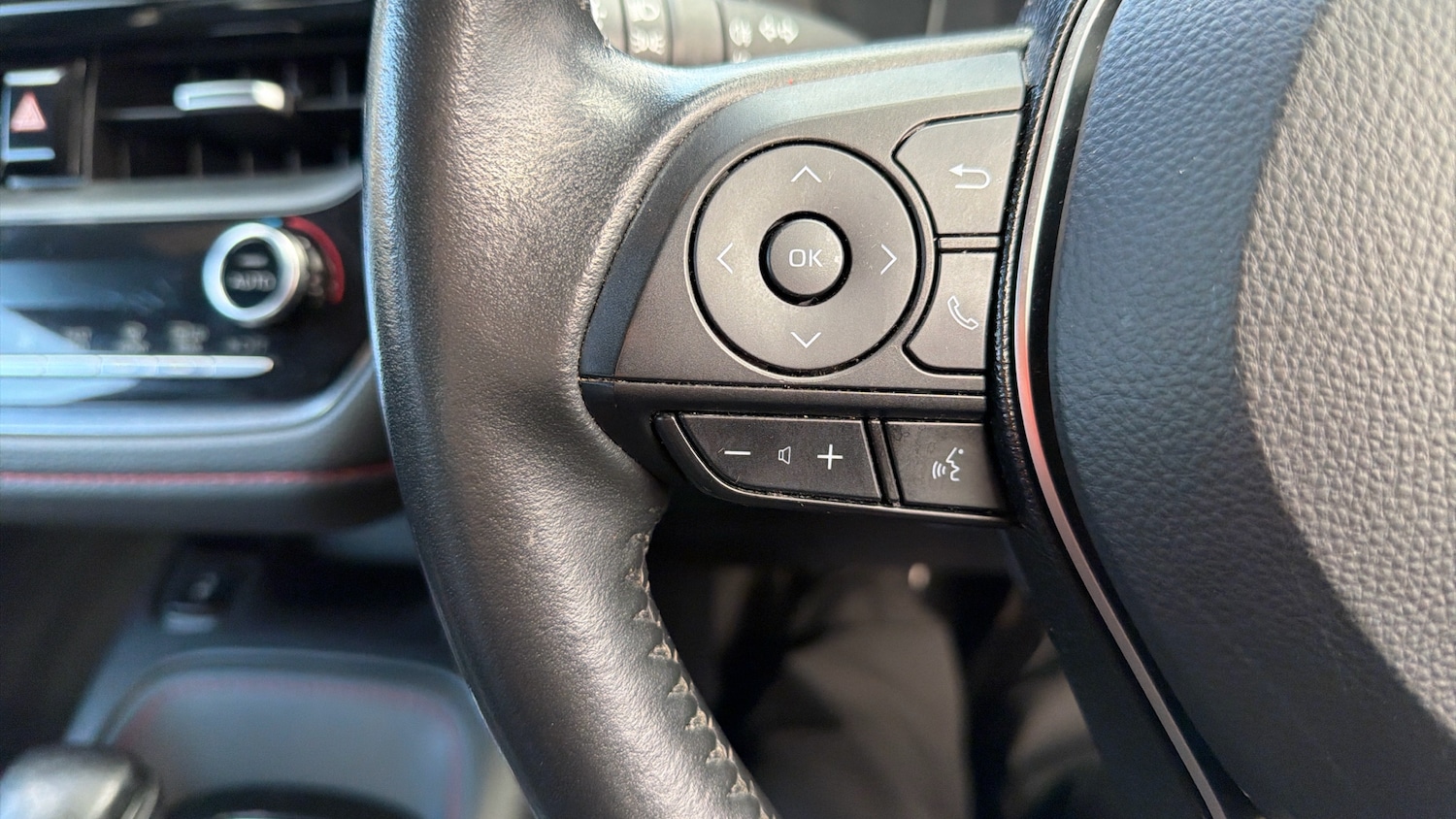 Used Toyota Corolla 2020 for sale - 77988921: Photo 27