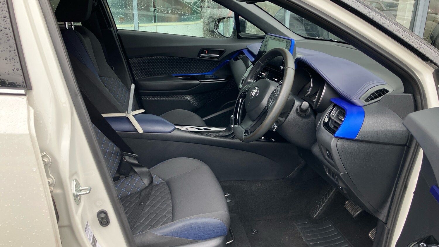 Used Toyota C-HR 2020 for sale - 76079671: Photo 11