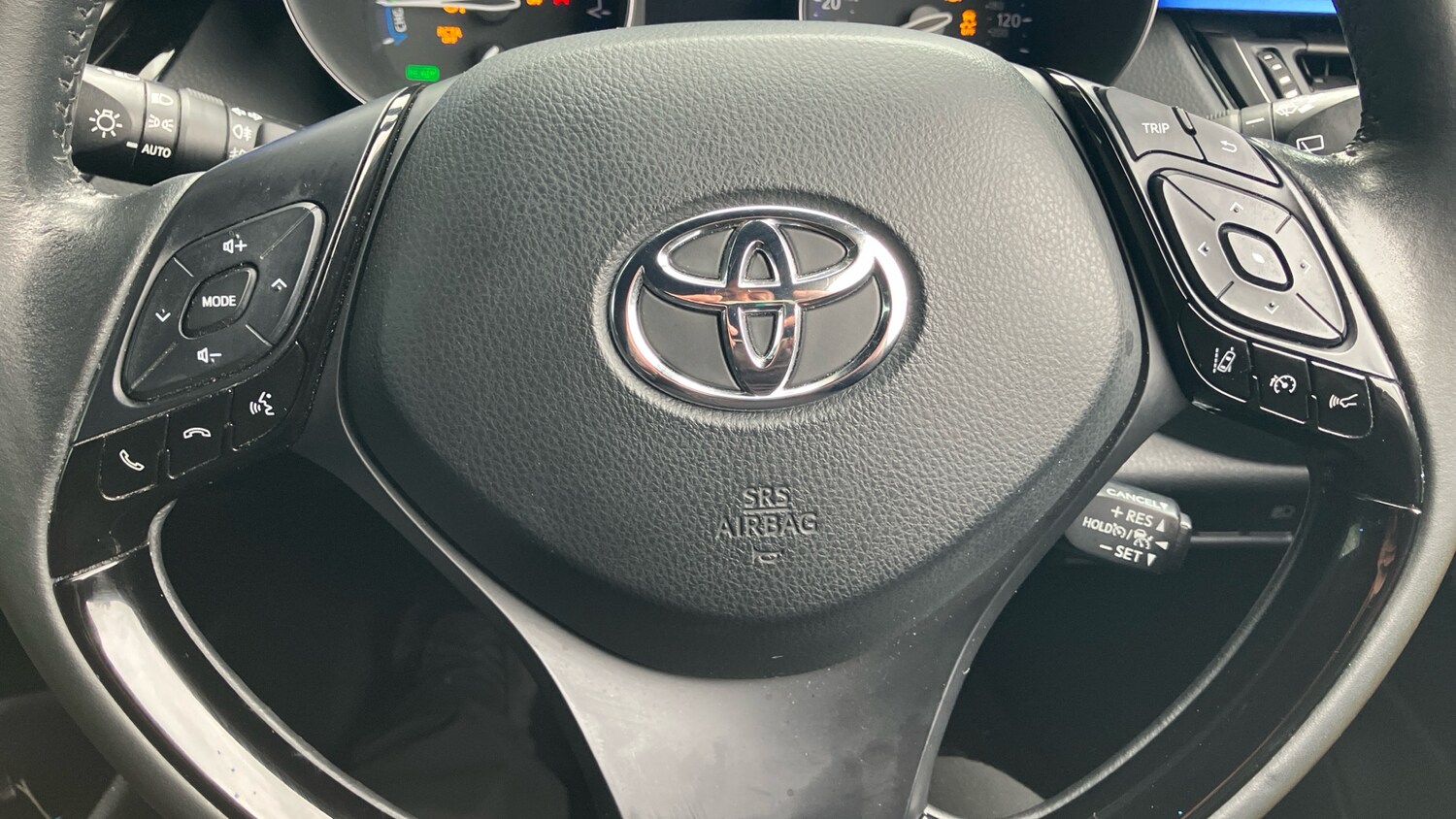Used Toyota C-HR 2020 for sale - 76079671: Photo 27