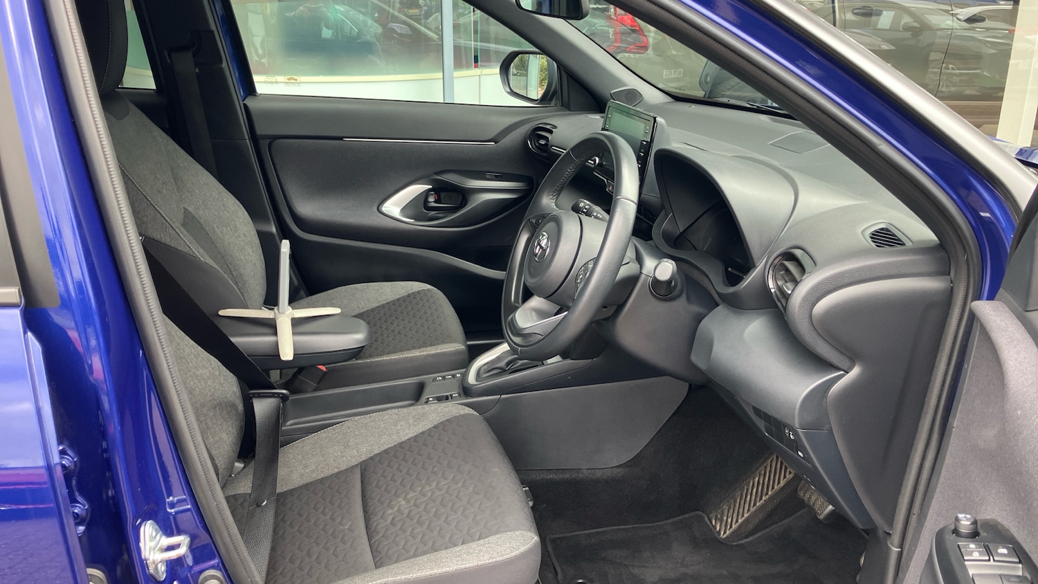 Used Toyota Yaris Cross 2023 for sale - 76035852: Photo 11