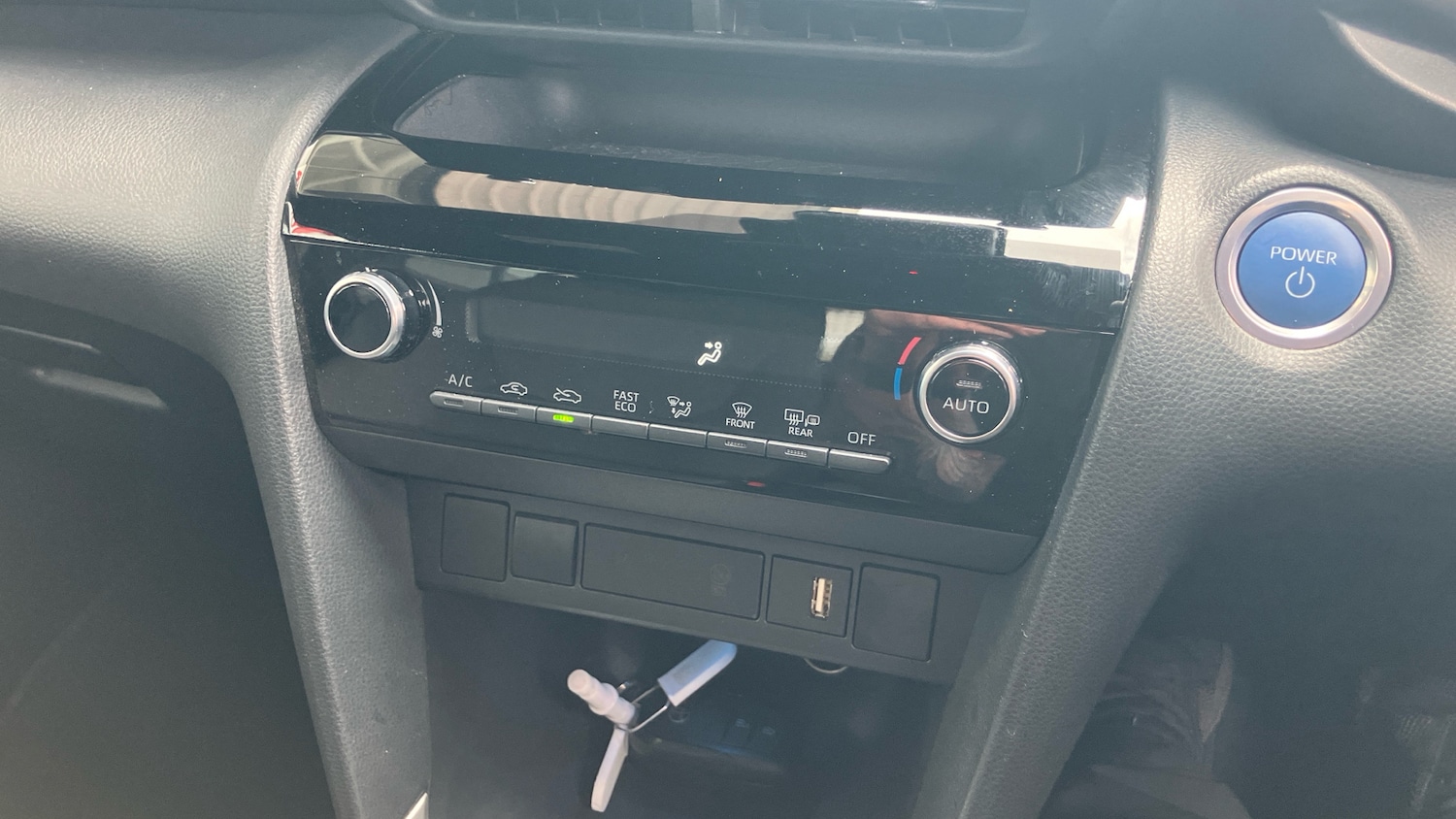 Used Toyota Yaris Cross 2023 for sale - 76035852: Photo 28
