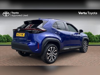 Used Toyota Yaris Cross 2023 for sale - 76035852: Photo 2