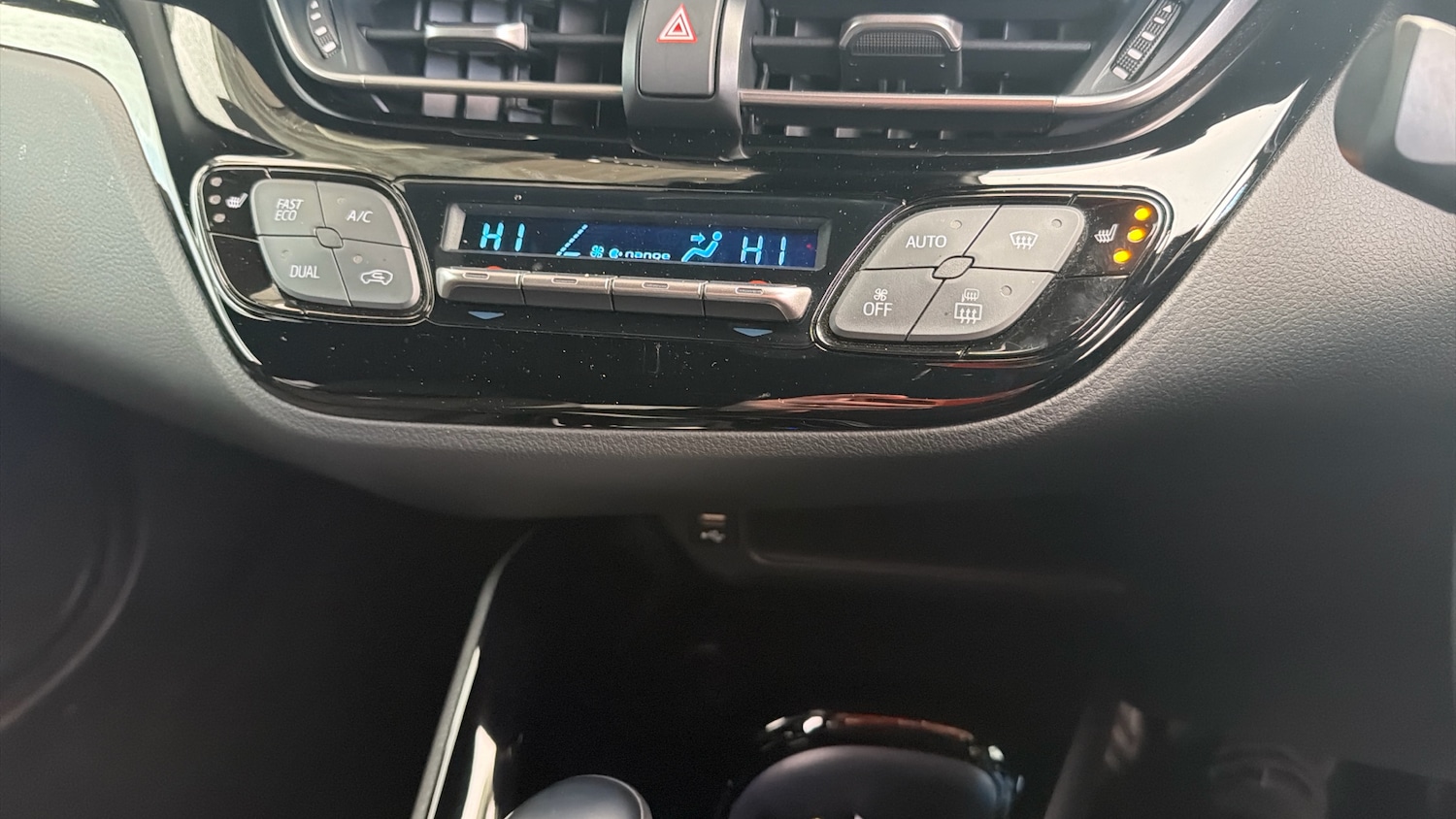 Used Toyota C-HR 2021 for sale - 76894398: Photo 29