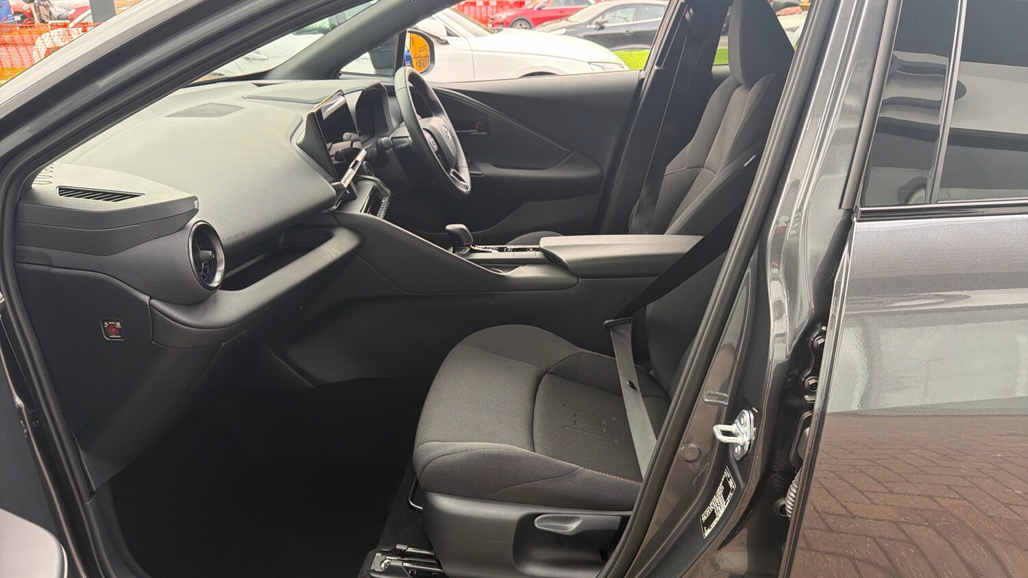 Used Toyota C-HR 2025 for sale - 76461696: Photo 10