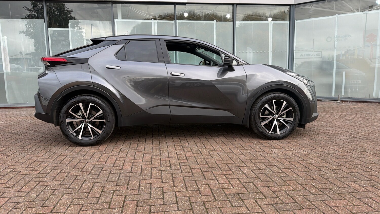 Used Toyota C-HR 2025 for sale - 76461696: Photo 16
