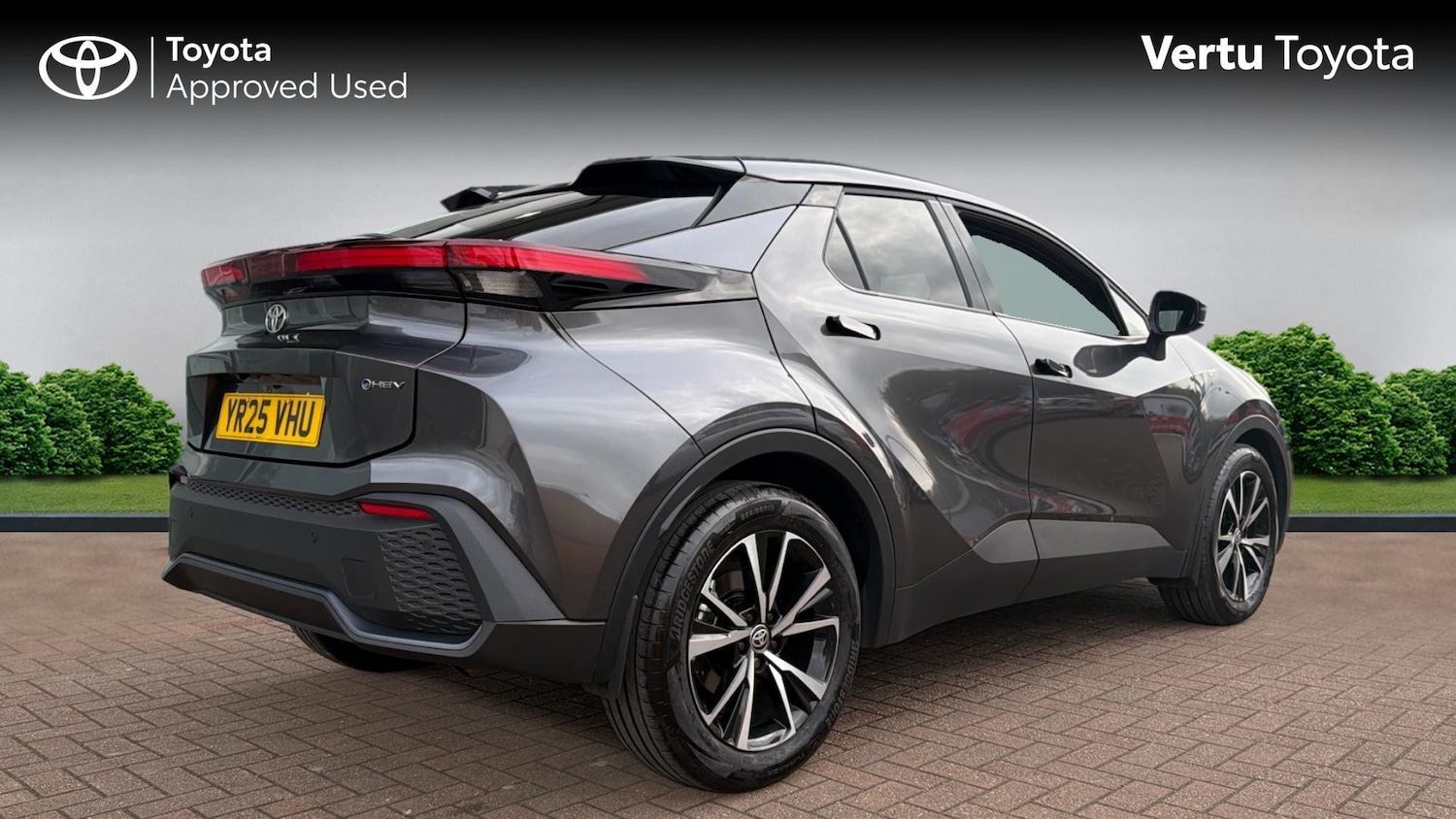 Used Toyota C-HR 2025 for sale - 76461696: Photo 2