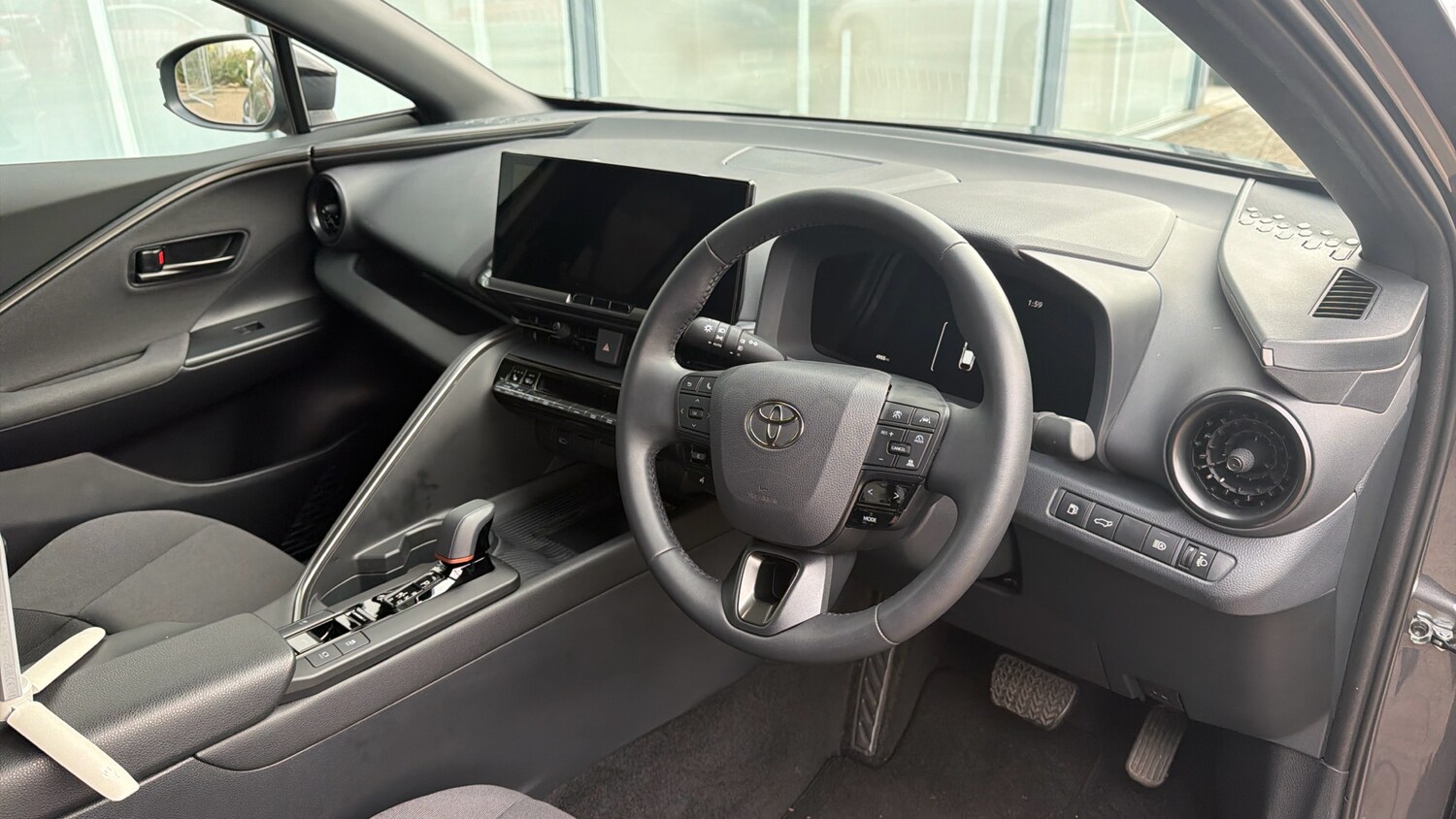 Used Toyota C-HR 2025 for sale - 76461696: Photo 25