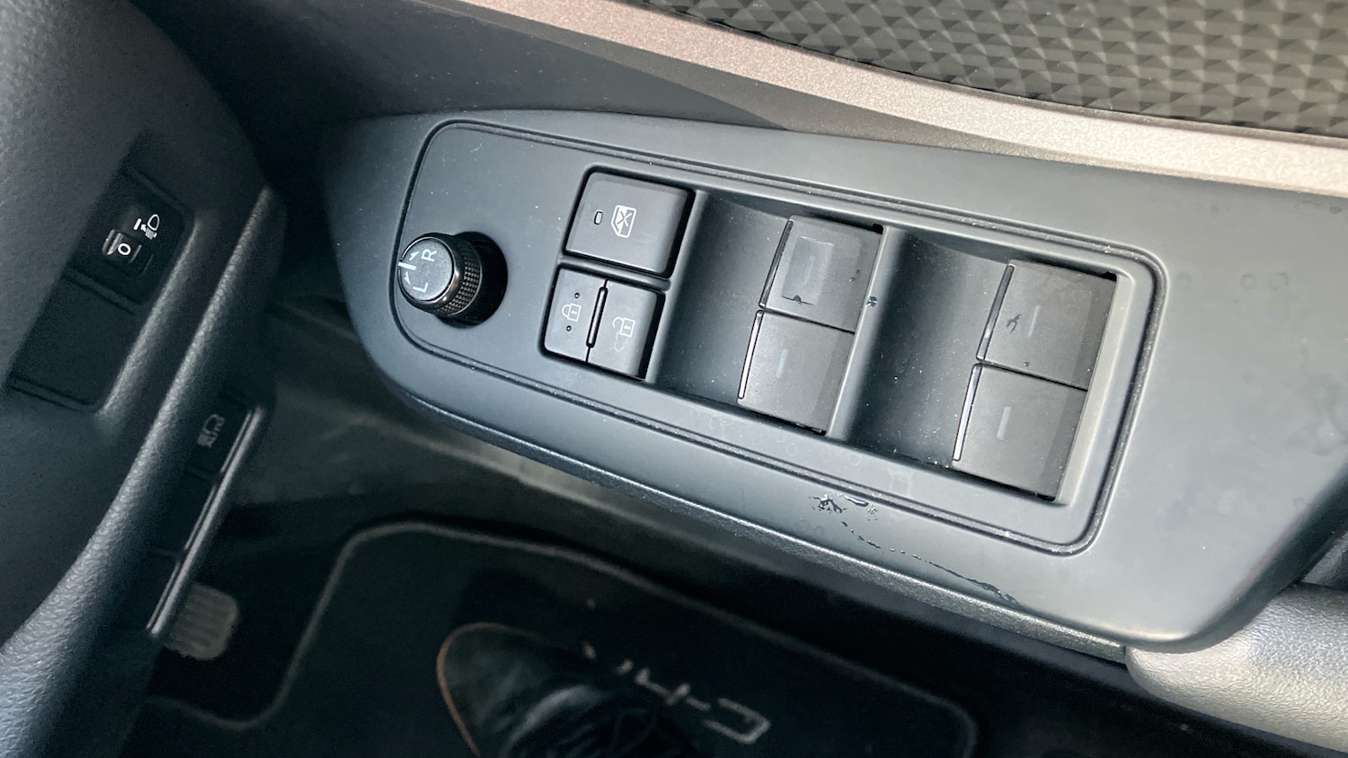 Used Toyota C-HR 2023 for sale - 77160630: Photo 47