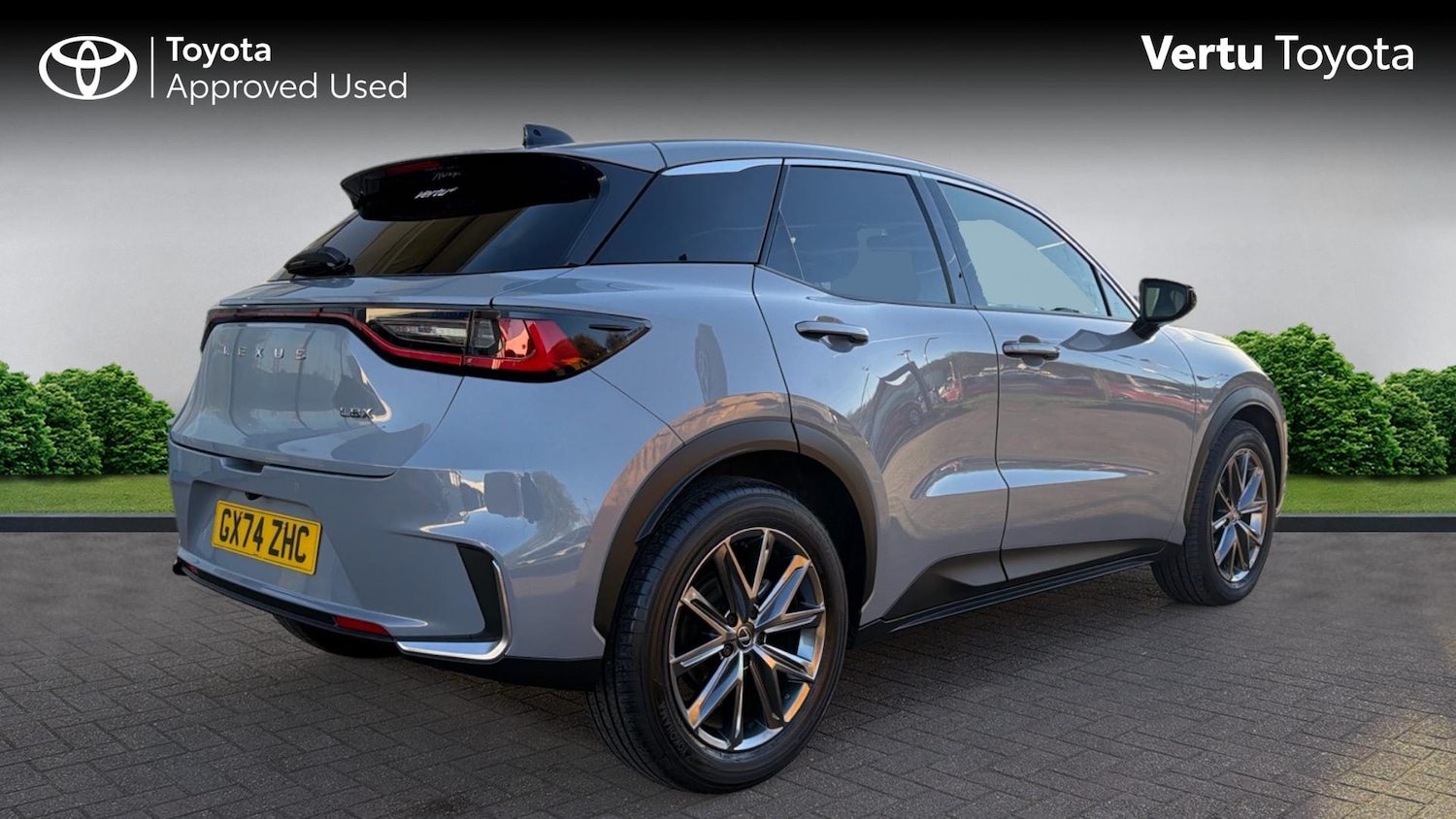 Used Lexus LBX 2024 for sale - 76639598: Photo 2