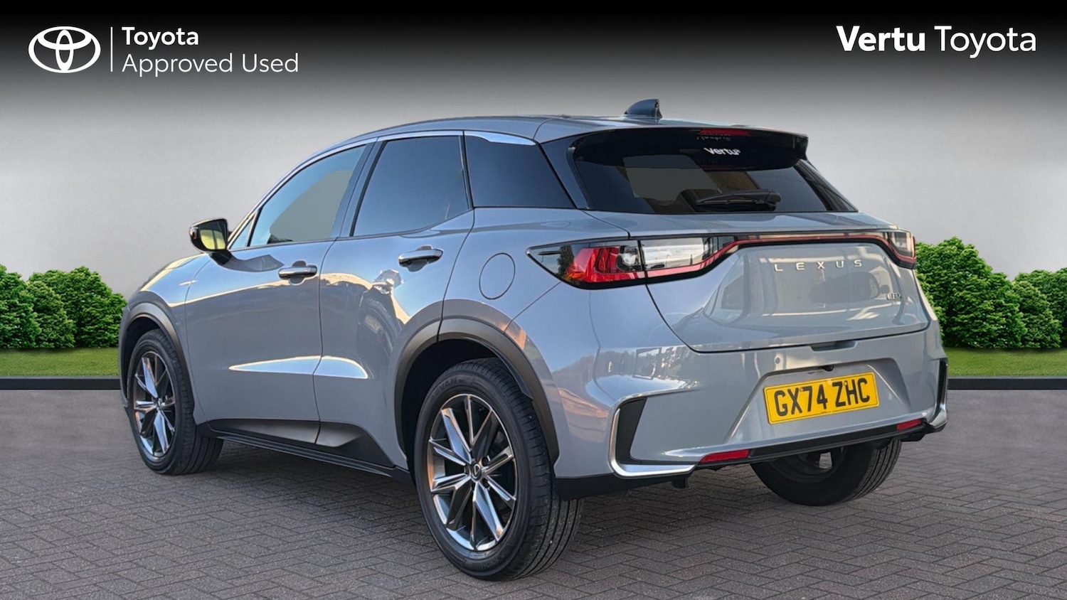 Used Lexus LBX 2024 for sale - 76639598: Photo 4